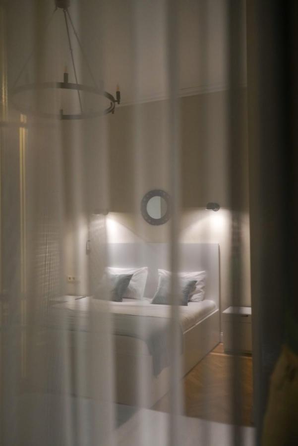 Hotel Ticiani 15 쿠타이시 외부 사진